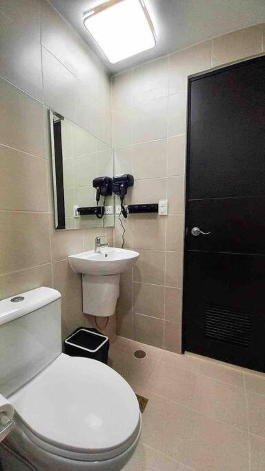 1Br With Extra Room At One Regis- Megaworld Bacolod Exterior foto